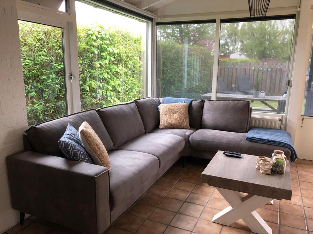 Comfortabel 6-persoons Nabij Strand, Bos, Duinen En Holiday home *